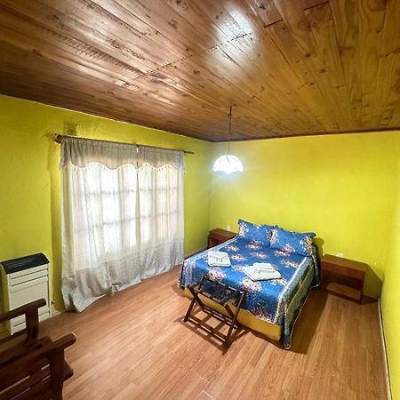 Hospedaje Formosa El Calafate Bagian luar foto