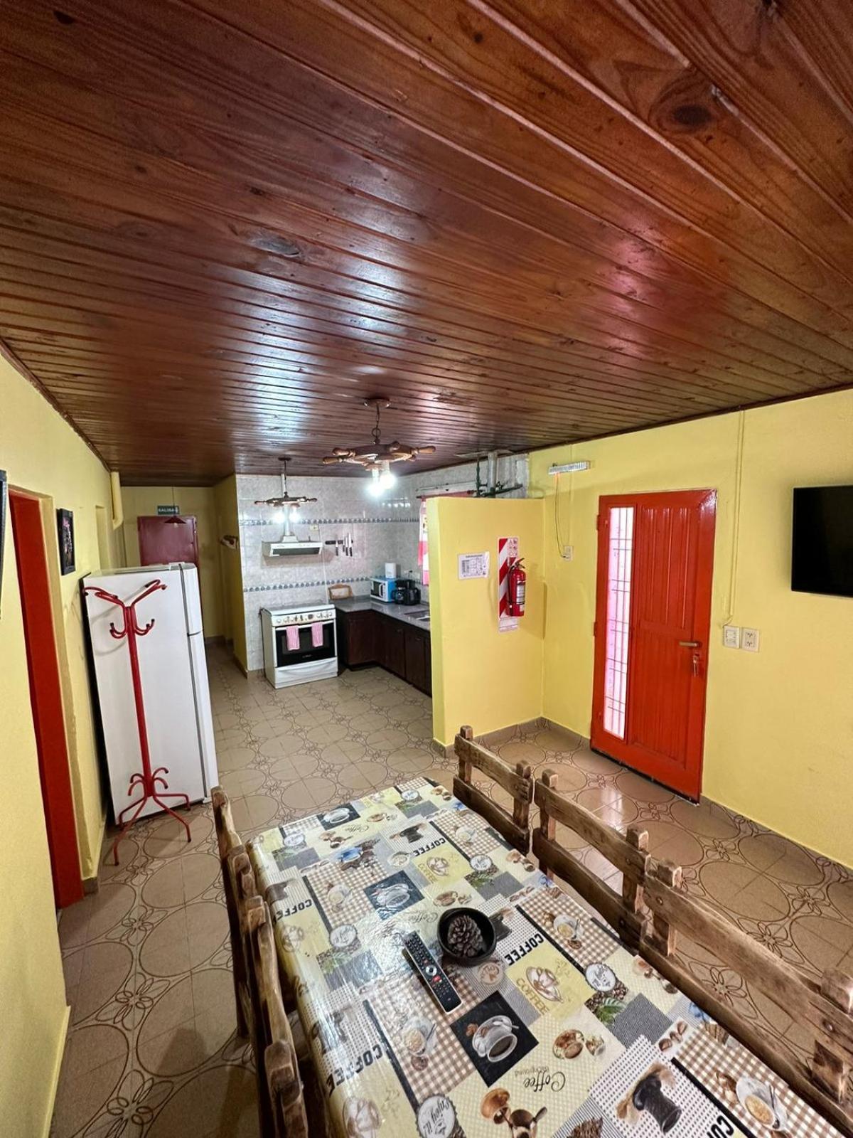 Hospedaje Formosa El Calafate Bagian luar foto